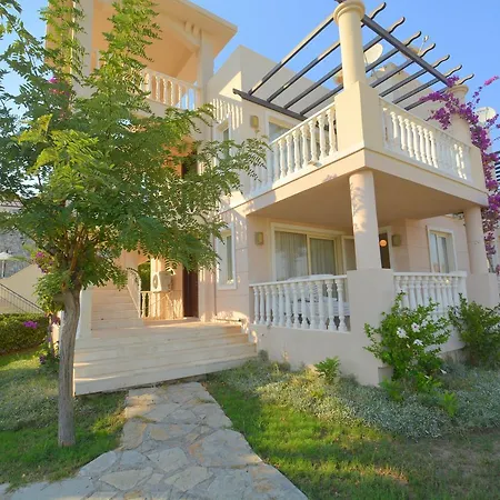 Bodrum Fcc 1 Bedroom Garden Near Pool Holiday Apartment S52 Bogazici